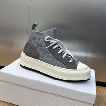 Load image into Gallery viewer, Christian Dior Walk&#39;n  Sneakers
