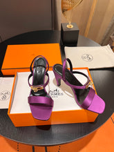 Load image into Gallery viewer, Hermes Glamour 70 Sandals
