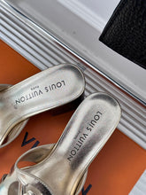 Load image into Gallery viewer, Louis vuitton  Isola Mule

