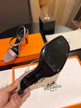 Load image into Gallery viewer, Hermes Glamour 70 Sandals
