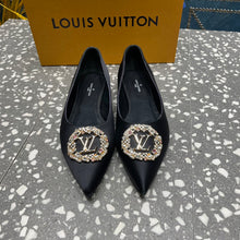 Load image into Gallery viewer, Louis Vuitton  Flat Ballerina
