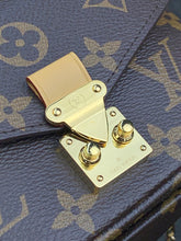 Load image into Gallery viewer, Louis Vuitton Micro Metis Bag

