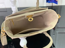 Load image into Gallery viewer, Louis Vuitton On My Side PM Bag
