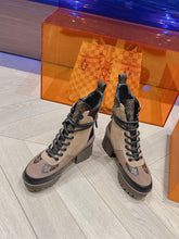Load image into Gallery viewer, Louis Vuitton Laureate  Platform Desert Boots
