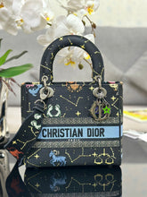 Load image into Gallery viewer, Christian Dior Medium Lady D Lite Bag
