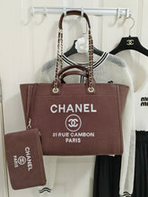 Load image into Gallery viewer, Chanel Rue Cambon Tote Bag
