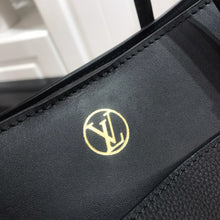 Load image into Gallery viewer, Louis Vuitton On My Side MM Bag
