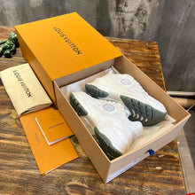 Load image into Gallery viewer, Louis Vuitton Run 55 Sneakers
