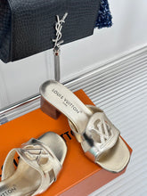 Load image into Gallery viewer, Louis vuitton  Isola Mule
