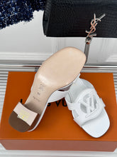 Load image into Gallery viewer, Louis vuitton  Isola Mule
