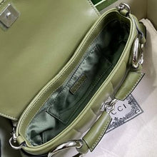 Load image into Gallery viewer, Gucci Horsebit Chain Small Shoulder Bag
