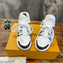 Load image into Gallery viewer, Louis Vuitton Archlight Sneaker

