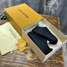 Load image into Gallery viewer, Louis Vuitton Groovy Platform Sneakers
