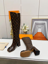 Load image into Gallery viewer, Louis Vuitton Shake High Boots
