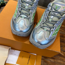 Load image into Gallery viewer, Louis Vuitton Discovery Lace Up Sneakers
