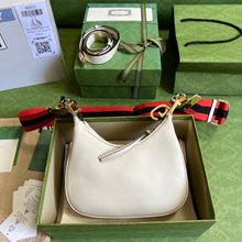 Load image into Gallery viewer, Gucci Attache Small Shoulder Bag
