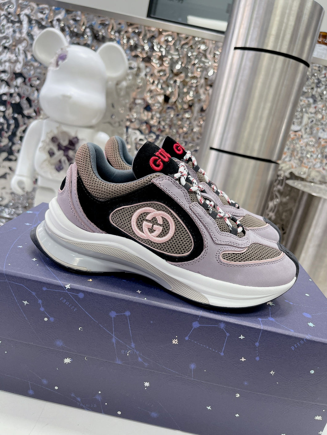 Gucci  Run Sneakers