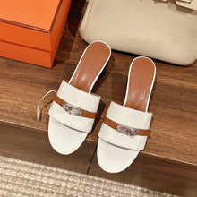 Load image into Gallery viewer, Hermes Gigi Sandal

