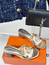 Load image into Gallery viewer, Louis vuitton  Isola Mule
