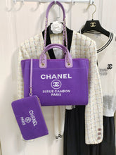 Load image into Gallery viewer, Chanel Rue Cambon Tote Bag
