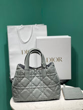 Load image into Gallery viewer, Christian Dior Medium Toujours Bag
