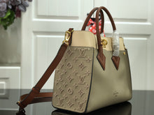 Load image into Gallery viewer, Louis Vuitton On My Side MM Bag
