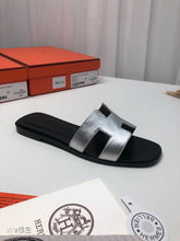 Load image into Gallery viewer, Hermes Oran Sandal
