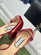 Load image into Gallery viewer, Gucci Platform Sandals With Double G
