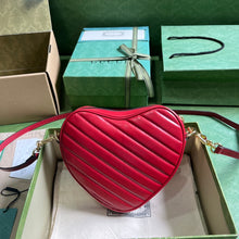 Load image into Gallery viewer, Gucci Interlocking G Mini Heart Shoulder Bag

