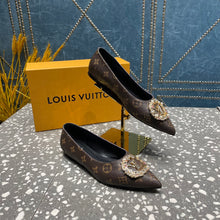Load image into Gallery viewer, Louis Vuitton  Flat Ballerina
