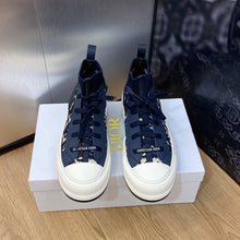 Load image into Gallery viewer, Christian Dior Walk&#39;n  Sneakers
