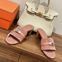 Load image into Gallery viewer, Hermes Gigi Sandal
