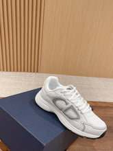 Load image into Gallery viewer, Christian Dior Men B30 Sneaker
