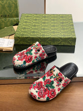 Load image into Gallery viewer, Gucci  Horsebit Slipper
