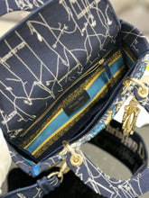 Load image into Gallery viewer, Christian Dior Medium Lady D Lite Bag

