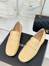 Load image into Gallery viewer, Chanel shoe
