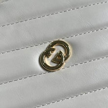 Load image into Gallery viewer, Gucci Interlocking G Mini Heart Shoulder Bag
