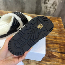 Load image into Gallery viewer, Christian Dior D - Cross Slide
