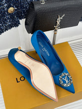 Load image into Gallery viewer, Louis Vuitton Pump
