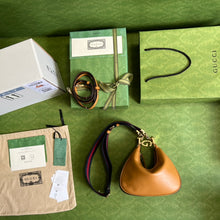 Load image into Gallery viewer, Gucci Attache Small Shoulder Bag
