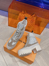 Load image into Gallery viewer, Louis Vuitton Laureate  Platform Desert Boots
