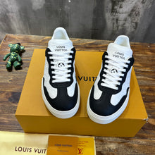 Load image into Gallery viewer, Louis Vuitton Groovy Platform Sneakers
