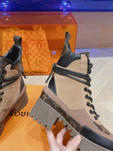 Load image into Gallery viewer, Louis Vuitton Laureate  Platform Desert Boots

