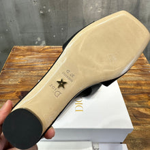 Load image into Gallery viewer, Christian Dior C&#39;est Slide
