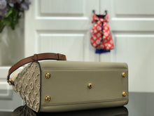 Load image into Gallery viewer, Louis Vuitton On My Side MM Bag
