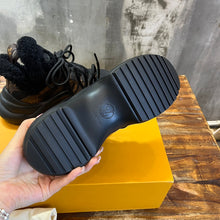 Load image into Gallery viewer, Louis Vuitton Archlight Sneaker

