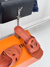Load image into Gallery viewer, Louis vuitton  Isola Mule
