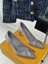 Load image into Gallery viewer, Louis Vuitton Pump
