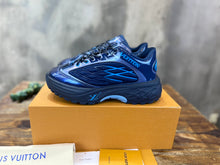 Load image into Gallery viewer, Louis Vuitton Discovery Lace Up Sneakers
