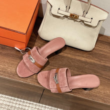 Load image into Gallery viewer, Hermes Gigi Sandal
